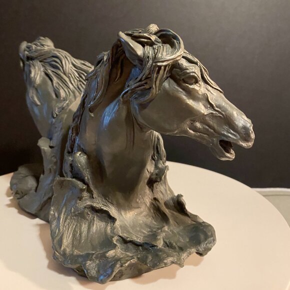 Vintage Horse Head Bookends – Resin Sculpted Pair, Equestrian Decor - Picture 8 of 13